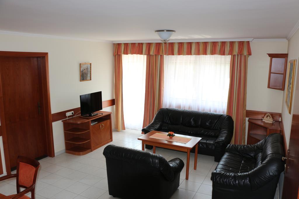 Fortuna Villa Хевіз Номер фото